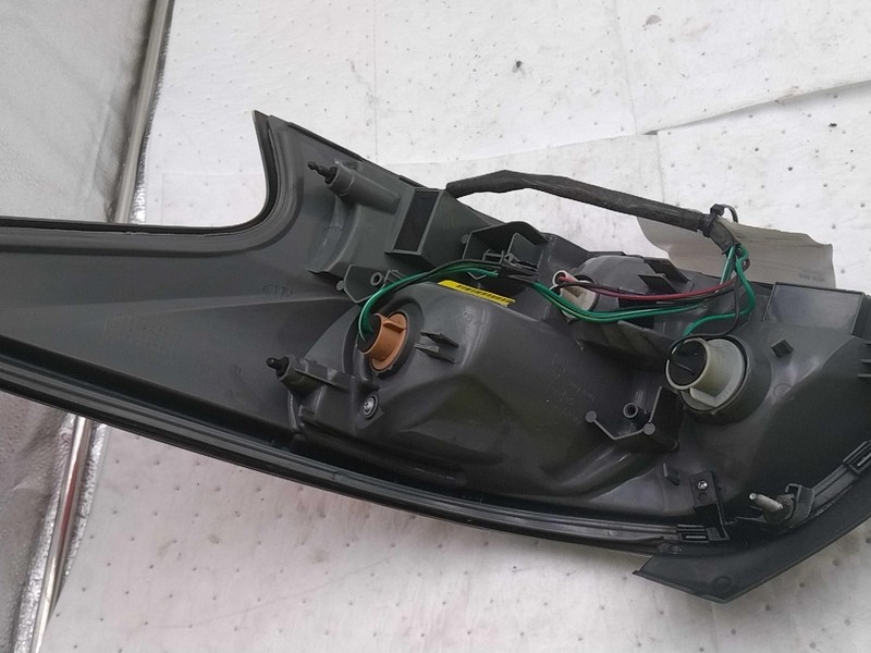 2014-2015 Nissan Altima Left Tail Light Assembly Grey OEM 496777 Used