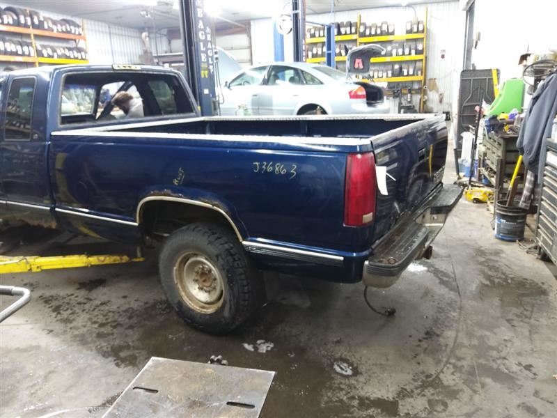 Pickup Box Fleetside 8' Box Fits 88-00 CHEVROLET 2500 PICKUP 263355