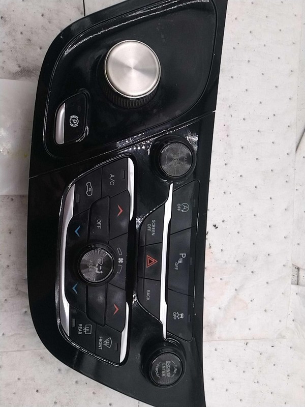 2017 Chrysler Pacifica A/C Selector Switch OEM 68238886AC Used 116k Miles