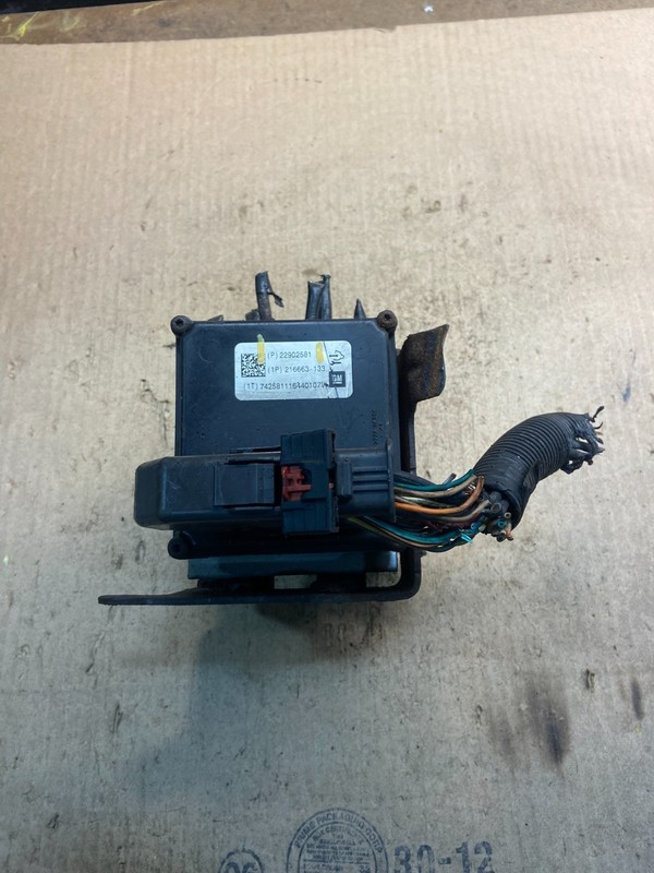 2013-2017 Chevrolet Express GMC Savana ABS Anti Lock Brake Pump Z8856 DG