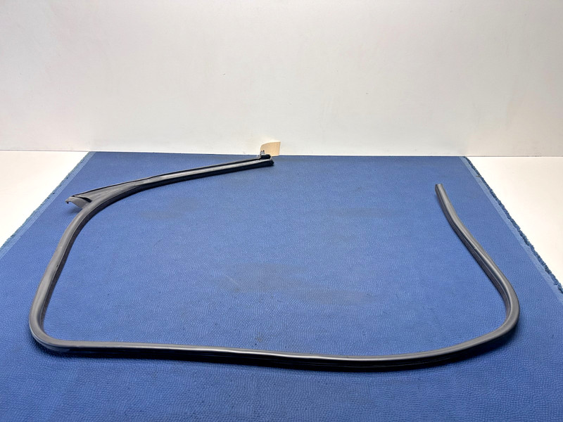 BMW E36 Convertible Front Left Driver Door Rubber Seal Weatherstrip OEM 100K Mil