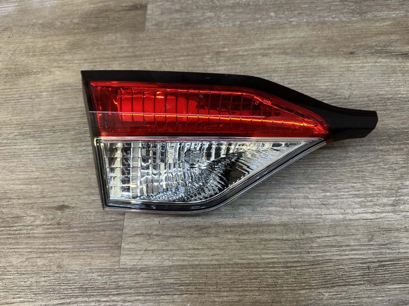 2020-25 TOYTOA COROLLA LH INNER TAIL LIGHT