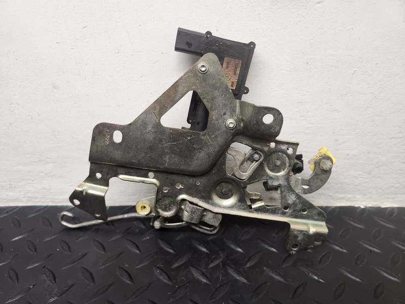 05-07 Ford Escape Liftgate Lock Controller Actuator OEM 7L8Z-7843400-AA