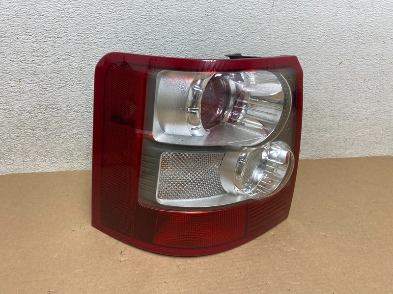 2006 - 2009 Land Rover Range Rover L320 Left Driver LH Tail Light Oem O7620 DW