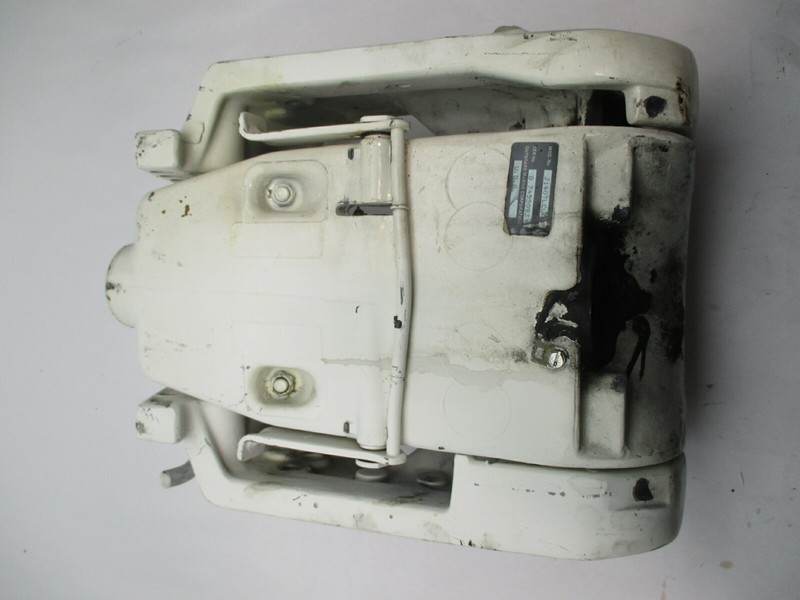 0432708 395844 396309 Evinrude Johnson 90-235Hp Swivel Bracket 20 inch Shaft