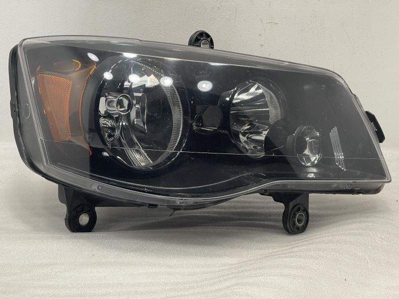 2014-2020 Dodge Caravan Right Head Lamp Black Bezel Halogen