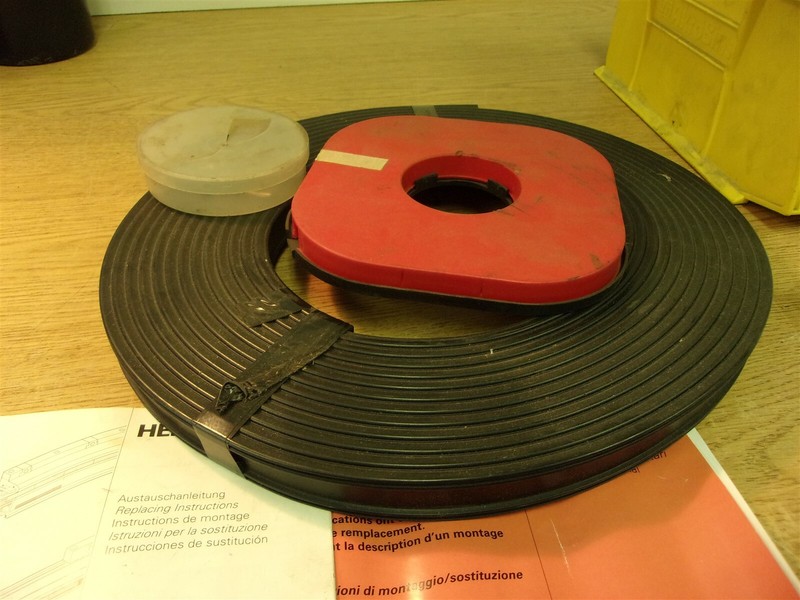 Heidenhain LB302 Sealing Strip + Misc parts LB382 LS1X6 LS7x6 *FREE SHIPPING*