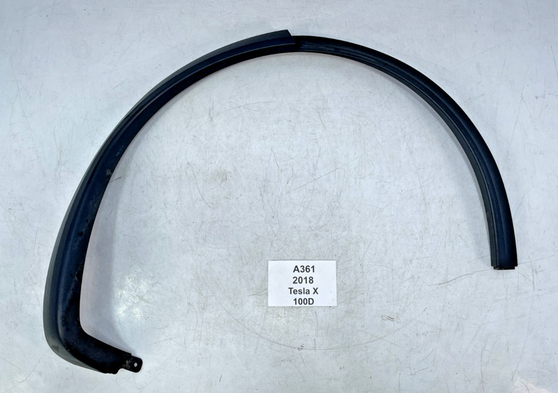 ✅ 2016-2020 OEM Tesla X Rear Right Passenger Side Fender Wheel Flare Molding
