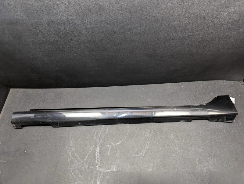 Left Rocker Panel Molding 2018 Chevrolet Impala 23121193 2014 - 2017 2019 2020