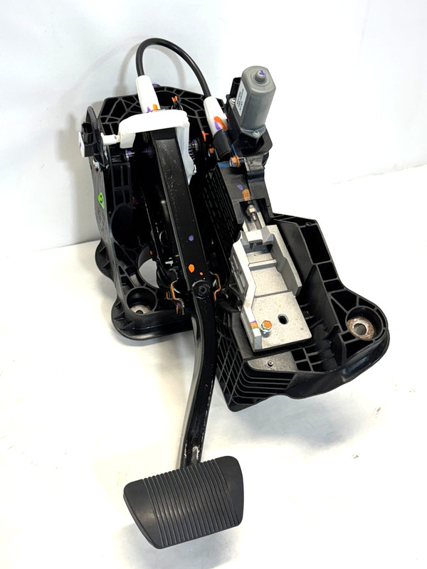 ✅ 2019-2025 RAM 1500 5th Gen BRAKE AND ACCELERATOR PEDAL ASSEMBLY Mopar OEM