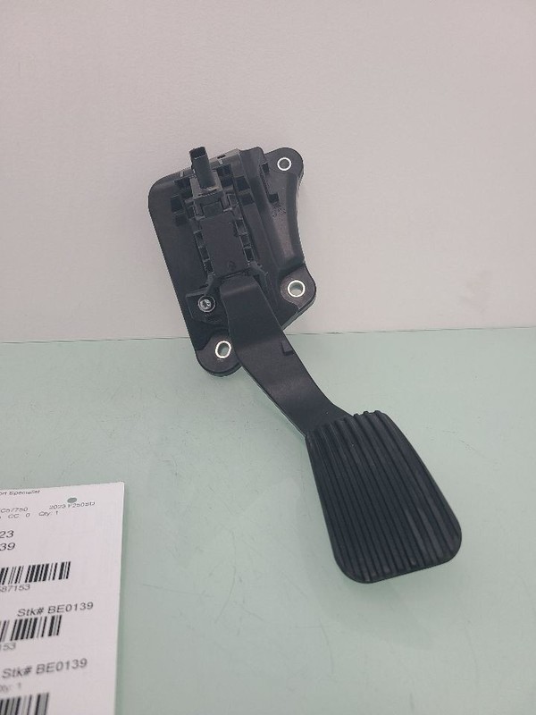 Accelerator Gas Pedal Fits 2023 F250SD 587153