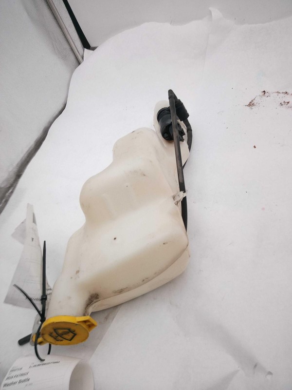 2016 Jeep Patriot Washer Fluid Reservoir OEM 05179153AC White 60K Miles