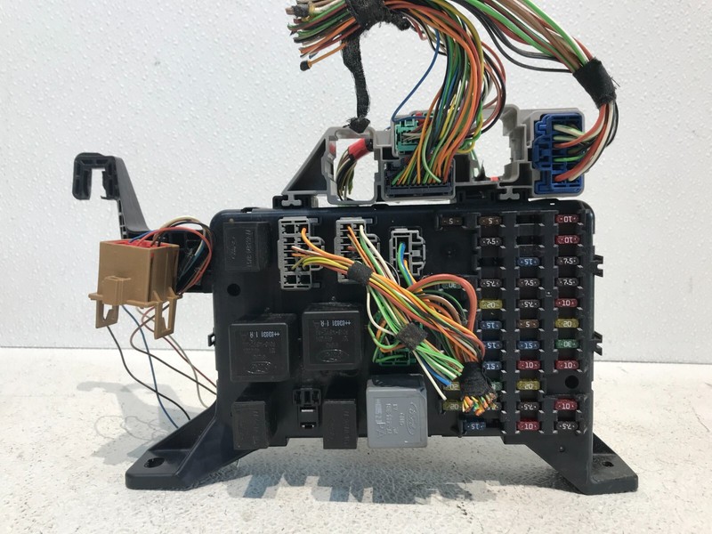 02-08 JAGUAR XTYPE INSTRUMENT PANEL DASH Fuse Box Relay JUNCTION FUSES