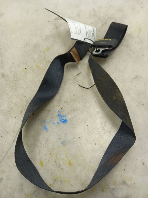90 LEXUS LS400 REAR CENTER SEAT BELT