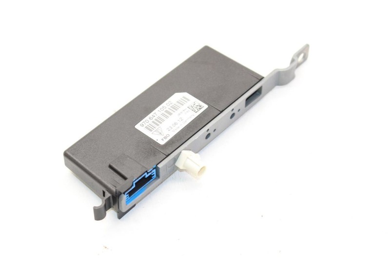 10-13 Porsche Panamera Driver Left Side Antenna Amplifier 97064710502