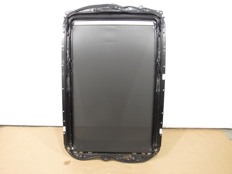 Porsche Macan 2019 Panoramic Sunroof Sun Moon Roof Frame W/ Sunshade 19-24 ;:Y