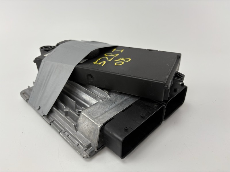 2008-2010 BMW E60 528xi 528i xDrive N52 M/T ECM ECU DME CAS KEY 7583468