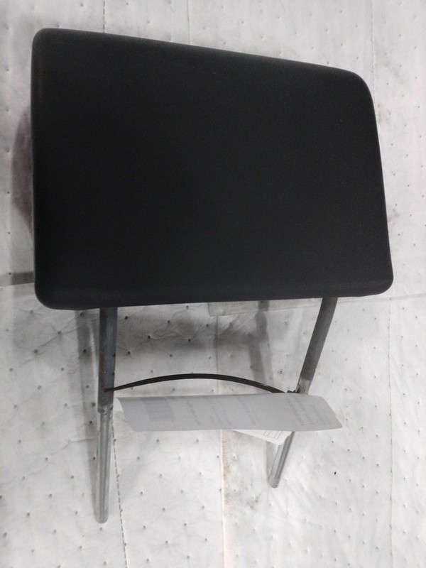 2010 Jeep Wrangler Black Driver Headrest OEM Used Part NJ25-22289-563520