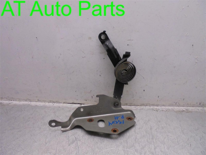 2000-2006 CHEVROLET TAHOE SUBURBAN PASSENGER RIGHT HOOD HINGE OEM 15705112