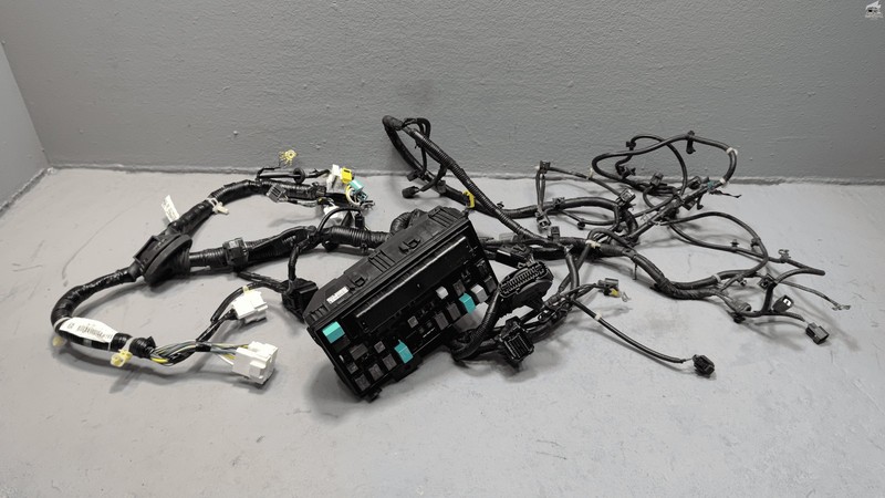 2019 ACURA MDX 3.5L FWD CABIN PASSENGER SIDE WIRING HARNESS & FUSE BOX OEM