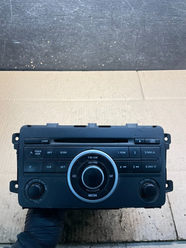 2007 07 Mazda CX9 CX-9 Radio Stereo CD MP3 Player Control v9127 DG