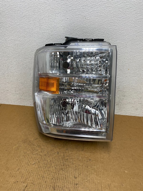 2008-2014 Ford Econoline E150 E250 E350 Right Passenger Headlight Oem AE0512 DW