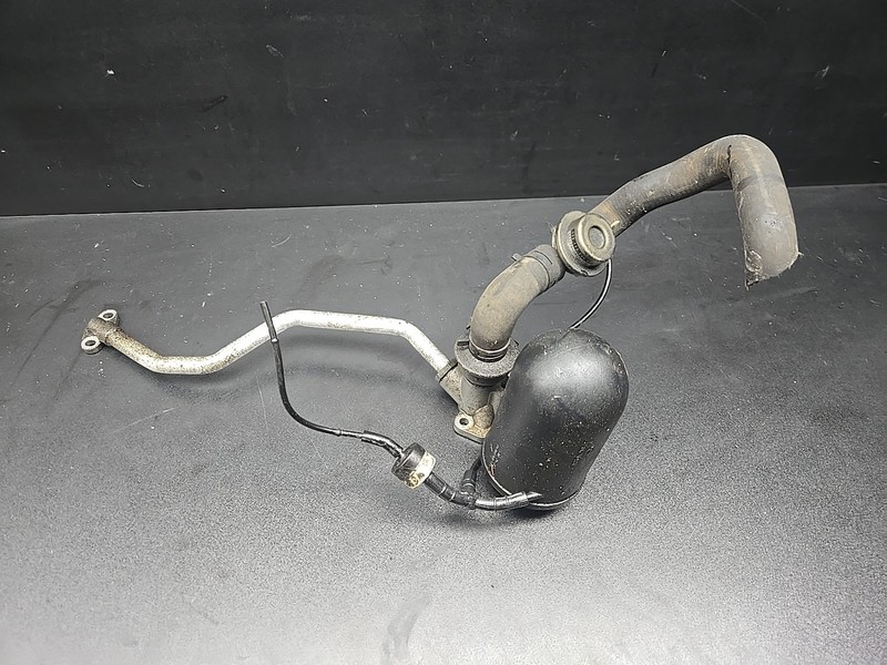 Porsche 911 / Boxster Cut-Off Valve For Air Injection & Vacuum Valve Assembly
