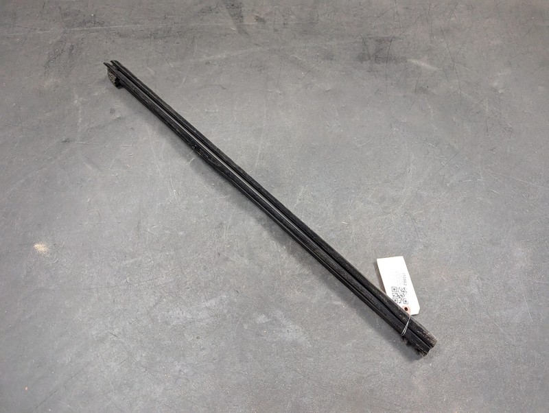 Rear Left Door Window Belt Weatherstrip 2023 Infiniti QX60 82835-6TA0A 2022