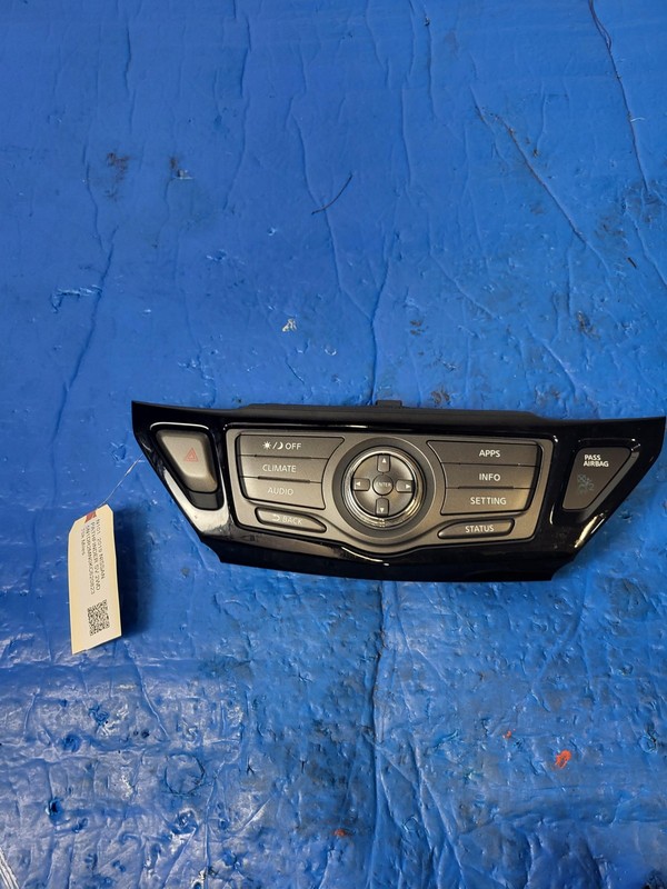 Used Oem Nissan Display Screen RadioControl Switch for Pathfinder 28395-9PJ0A 19