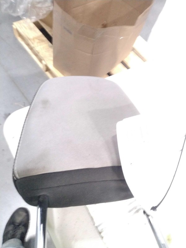 2017 Toyota RAV4 Right Side Headrest Grey Used OEM 3365455 84000 Miles