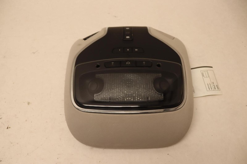 2014-2017 MASERATI GHIBLI S FRONT OVERHEAD CONSOLE DOME LIGHT READING LAMP OEM