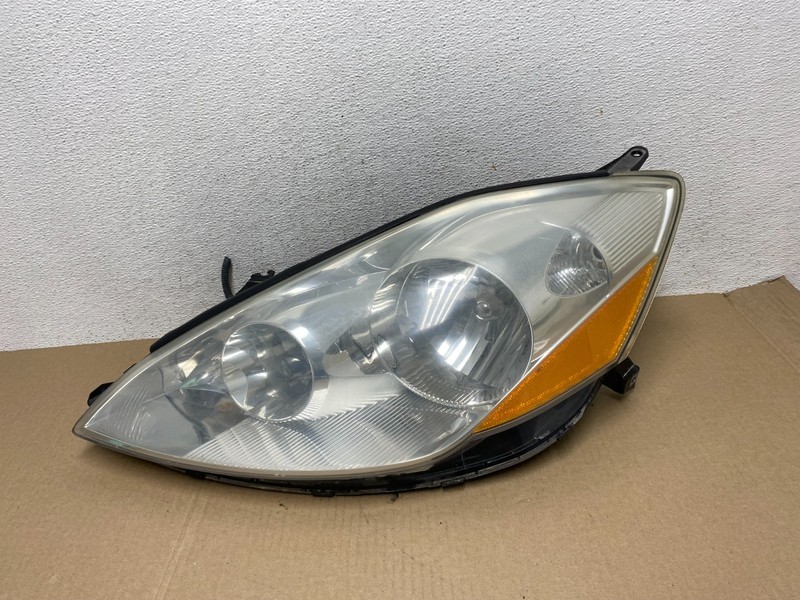 2006 to 2010 Toyota Sienna Left Driver Lh Side Headlight Halogen AE6904 DW
