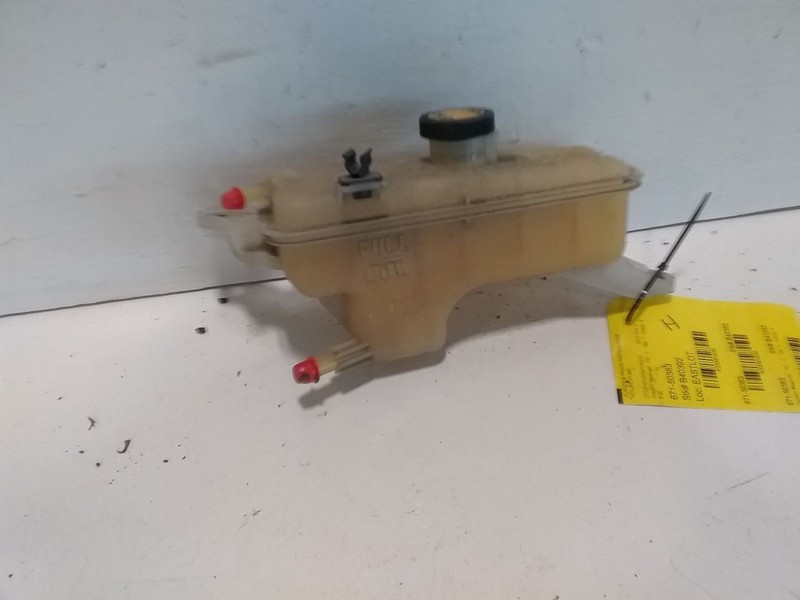 Coolant Reservoir Fits 06-18 RAV4 3381635