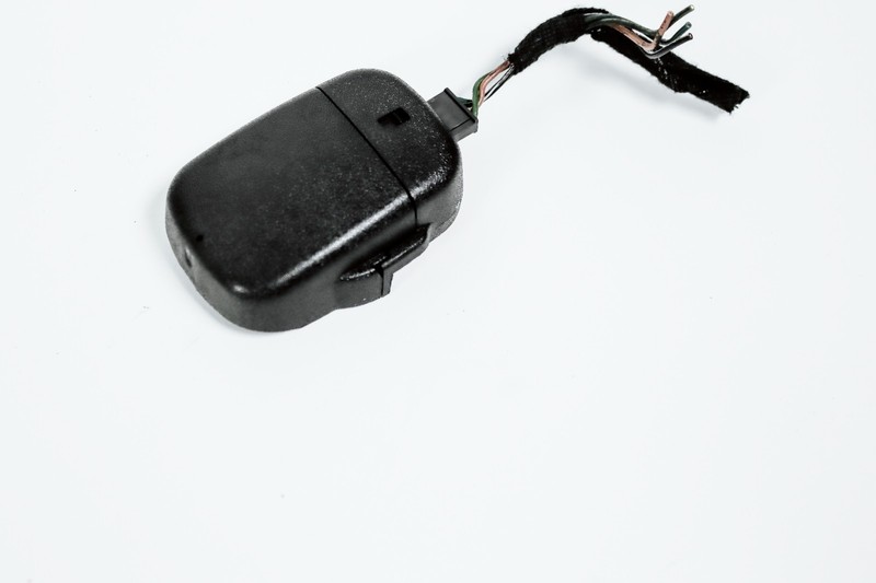 08-15 Cadillac CTS-V Windshield Wiper Rain Sensor 25831579 OEM *USED*