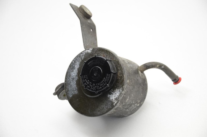87-89 Nissan 300ZX Z31 Power Steering Reservoir