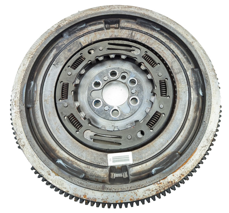 14-16 fiat 500L 1.4l automatic transmission flywheel fly wheel clutch flexplate