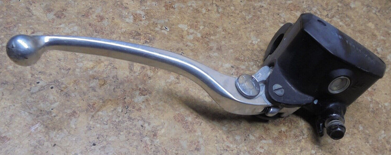 2018 Kawasaki Ninja EX650 EX 650 J Right Brake Lever Master Cylinder Front 2017