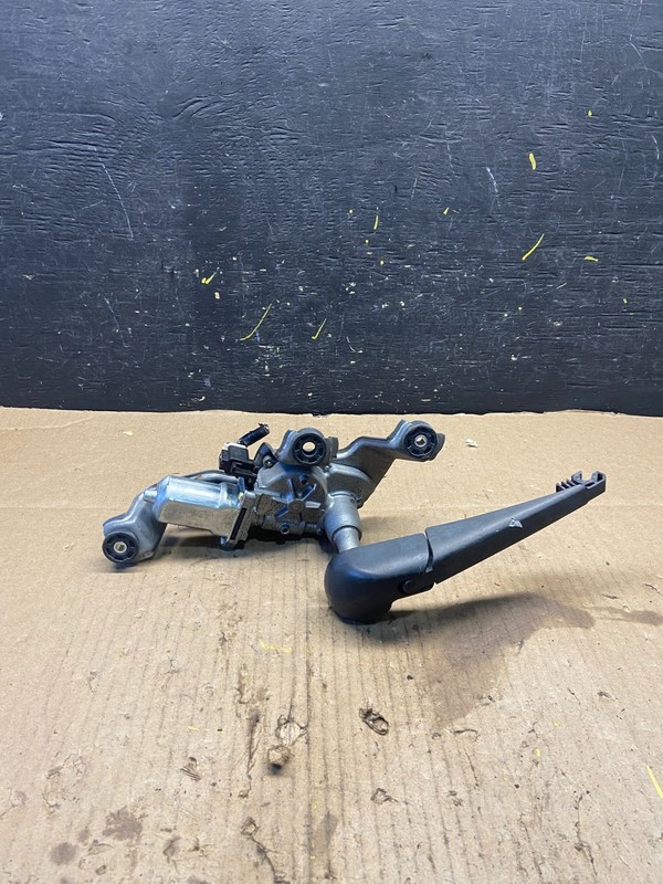 2008 to 2014 Scion xD Rear Wiper Motor OEM t4286 DG