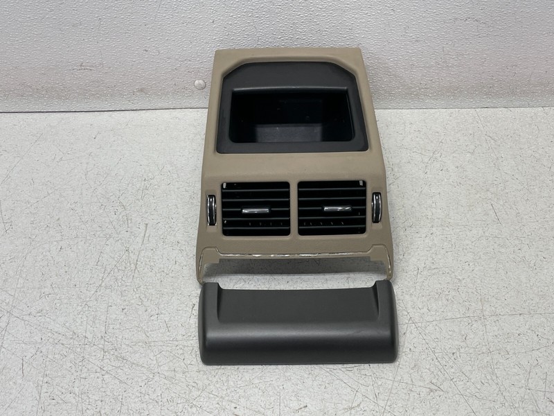 12-19 Land Range Rover Evoque Rear Center Console Air Vent Trim Panel 1422 OEM