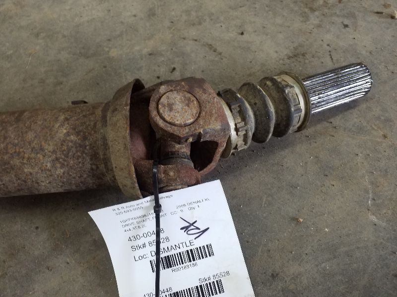 Front Drive Shaft Fits 07-14 ESCALADE 188188