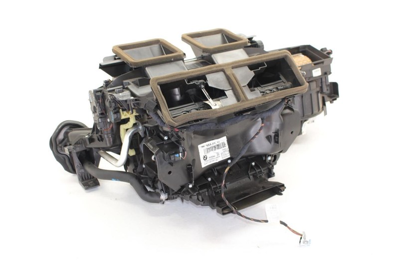 08-13 BMW M3 4.0L Heater Core with Heater Housing 992856J