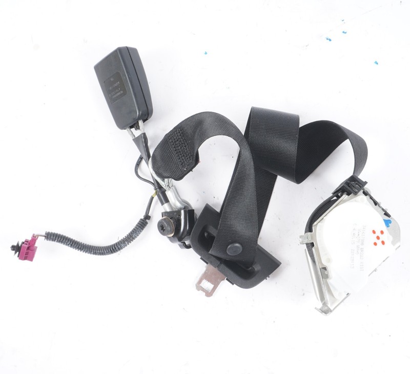 14-17 Mercedes S550 S600 W222 Rear Center Seat Belt Retractor w/ Buckle OEM