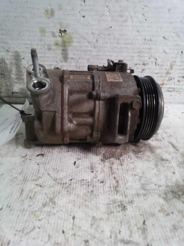 2021 Chevrolet Silverado 1500 A/C Compressor OEM 84493359 80000 Miles Blue