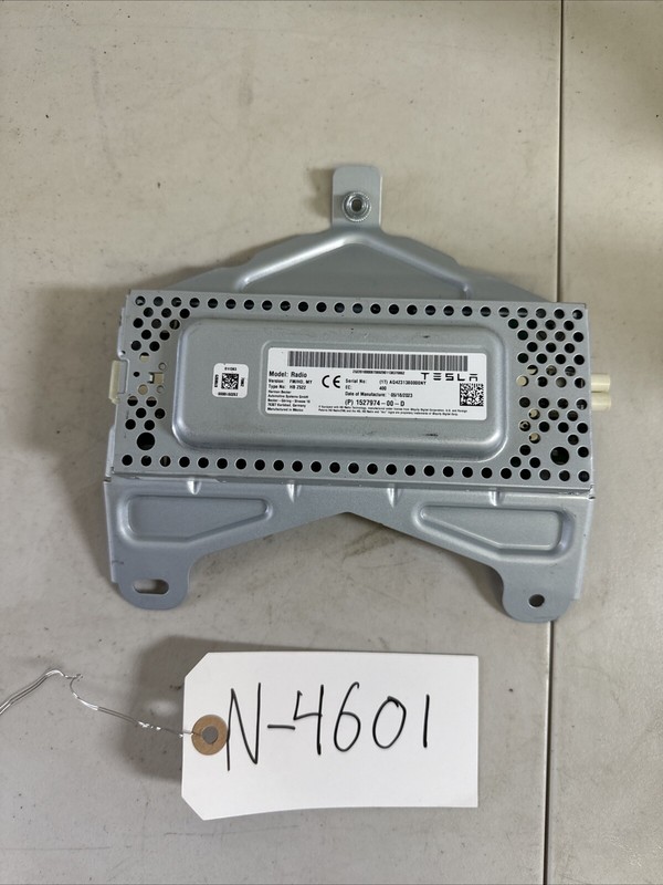 TESLA MODEL Y Radio FM HD Receiver Control Unit Module 1527974-00 4601 B114