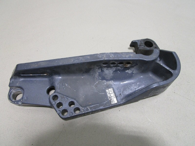 67F-43111-00-8D Yamaha Outboard 75 HP 4 STK Port Transom Stern Bracket Clamp
