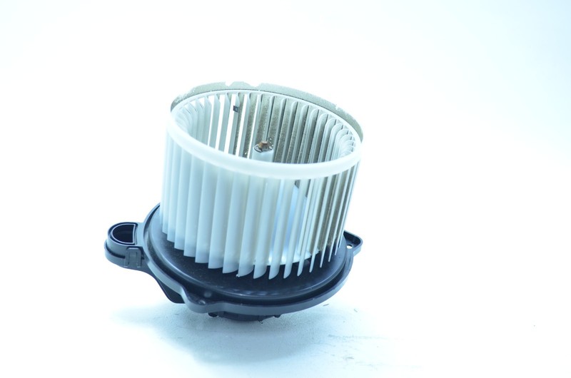 14-19 KIA SOUL AC HEATER BLOWER MOTOR FAN OEM