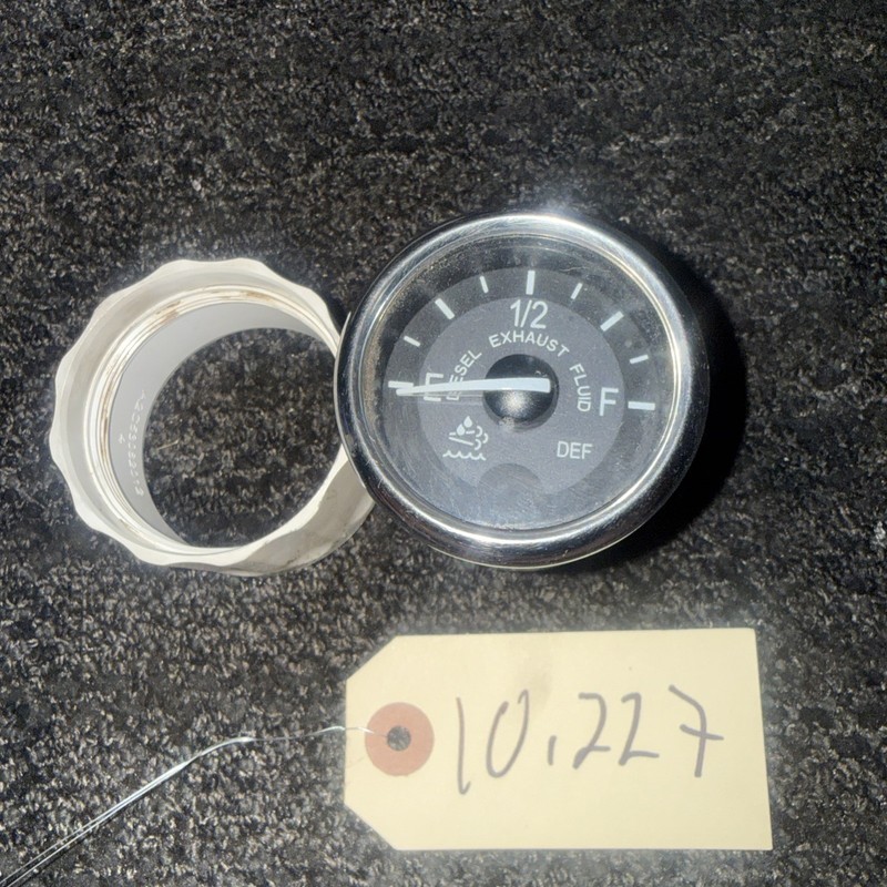 PETERBILT 587 DEF Gauge. Q43-6042-129C