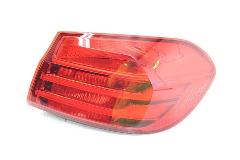 15-17 BMW M4 Coupe Passenger Right Rear Tail Light Assembly