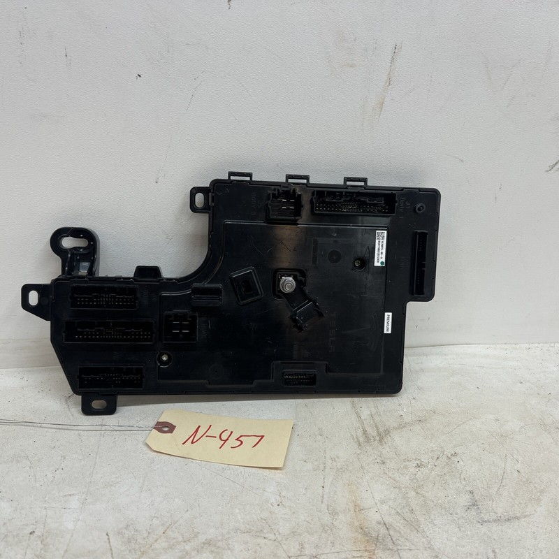 π₯17-19 TESLA MODEL 3 Front Left Low Voltage Body Control 1078673-90-H 457 B93