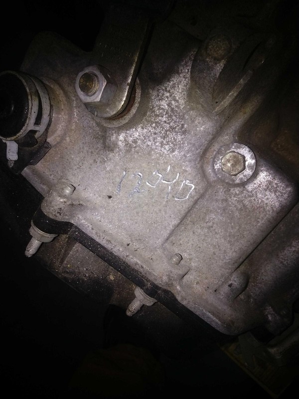 2016 Ford Focus Automatic Transmission Assembly OEM Grey 104K Miles